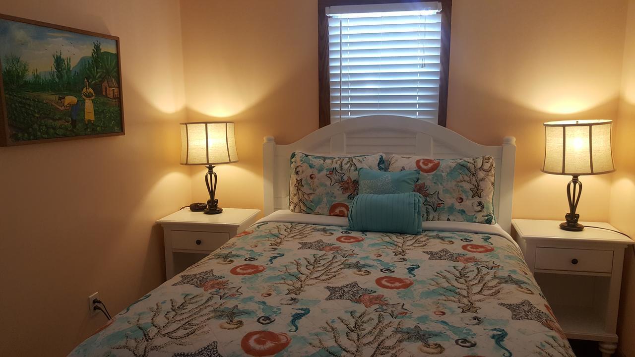 Courtney'S Place Historic Cottages & Inns Key West Exterior photo